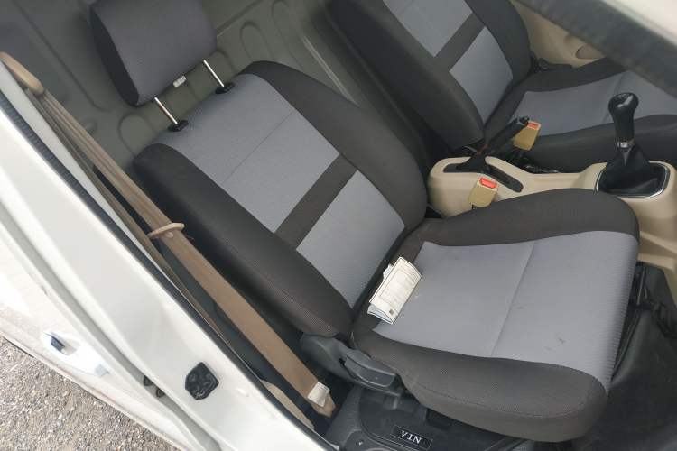 Used CHANGAN KAICHENG Ruixing M80 2019 1.5L Base Version 2-Seater Single-Steamed Air Conditioning China VI Standard Flat Roof Rear-Hinged Doors DAM15KR Interior 5