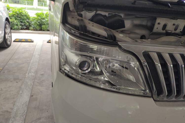 Used CHANGAN KAICHENG Ruixing M80 2019 1.5L Base Version 2-Seater Single-Steamed Air Conditioning China VI Standard Flat Roof Rear-Hinged Doors DAM15KR Right Front Headlight