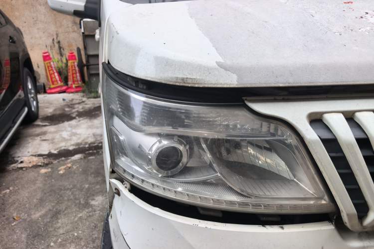 Used CHANGAN KAICHENG Ruixing M80 2019 1.5L Base Version 2-Seater Single-Steamed Air Conditioning China VI Standard Flat Roof Rear-Hinged Doors DAM15KR Right Front Headlight