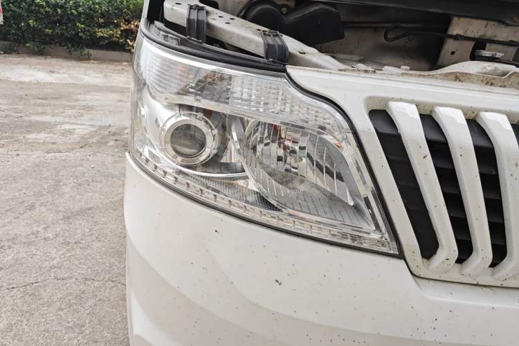 Used CHANGAN KAICHENG Ruixing M80 2019 1.5L Base Version 2-Seater Single-Steamed Air Conditioning China VI Standard Flat Roof Rear-Hinged Doors DAM15KR Right Front Headlight