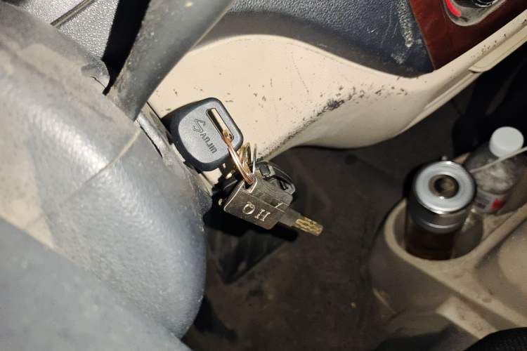 Used CHANGAN KAICHENG Ruixing M80 2019 1.5L Base Version 2-Seater Non-Air-Conditioned China VI Standard Flat Roof Hatchback Doors DAM15KR Vehicle Key