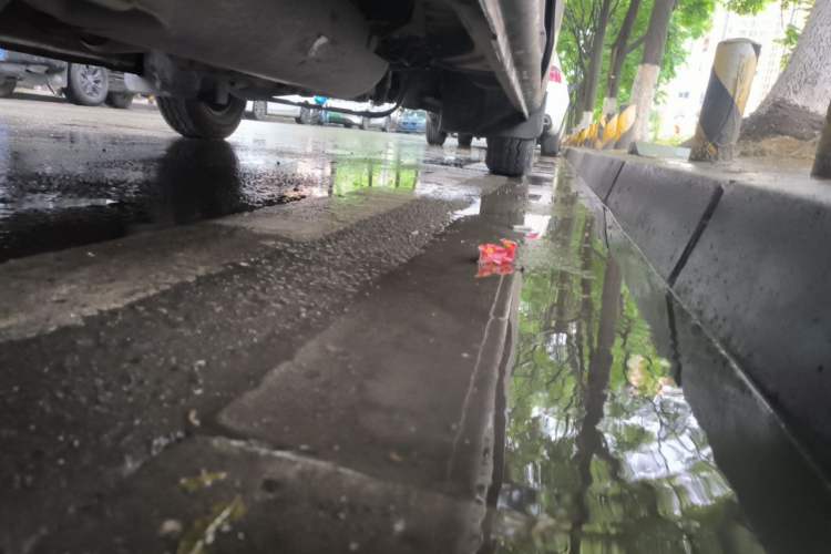 Used CHANGAN KAICHENG Ruixing M80 2020 1.6L Comfort Edition China VI Standard Flat-Top Dual-Side Opening 4-Seater CNG DAM16KRC Chassis Rear Right
