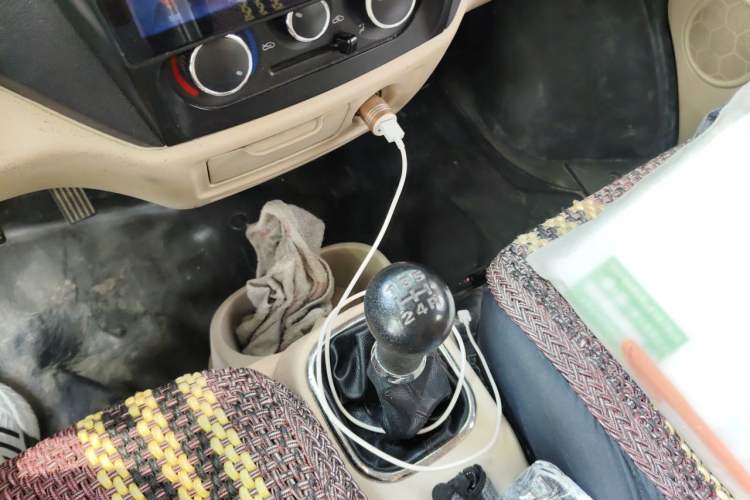 Used CHANGAN KAICHENG Ruixing M80 2020 1.6L Comfort Edition China VI Standard Flat-Top Dual-Side Opening 4-Seater CNG DAM16KRC Gear Lever