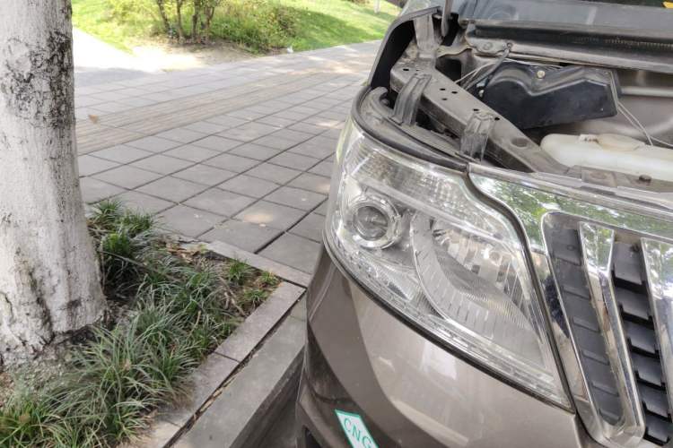 Used CHANGAN KAICHENG Ruixing M80 2020 1.6L Comfort Edition China VI Standard Flat-Top Dual-Side Opening 4-Seater CNG DAM16KRC Right Front Headlight
