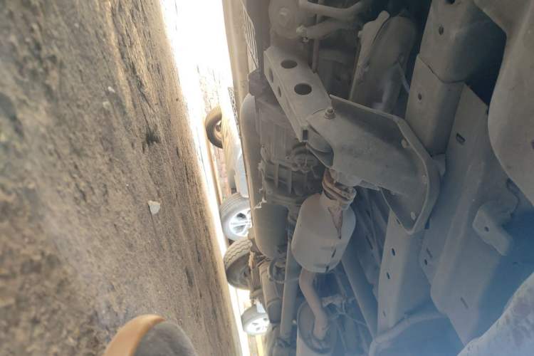 Used CHANGAN KAICHENG Ruixing M80  Chassis Front Left