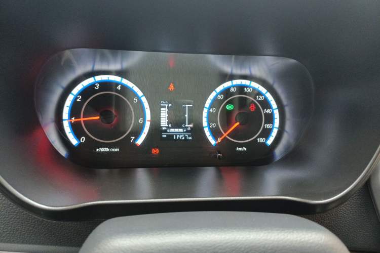 Used CHANGAN KAICHENG Ruixing M80 2020 1.6L Comfort Model China VI Standard Flat Roof Back-Hinged Doors 2 Seats CNG DAM16KRC Odometer Close Up