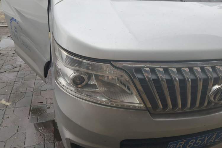 Used CHANGAN KAICHENG Ruixing M80 2020 1.6L Base Model China VI Standard Flat Roof Liftgate Design 2 Seats CNG – DAM16KRC Right Front Headlight