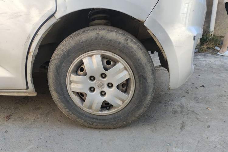 Used CHANGAN KAICHENG Ruixing M80  Right Front Wheel Hub