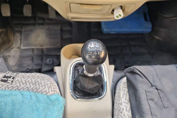 Used CHANGAN KAICHENG Ruixing M80 2020 1.6L Comfort Model China VI Standard Flat Roof Back-Hinged Doors 2 Seats CNG DAM16KRC Gear Lever