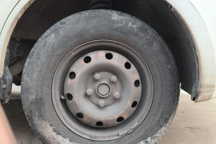 Used CHANGAN KAICHENG Ruixing M80 2020 1.6L Base Model China VI Standard Flat Roof Liftgate Design 2 Seats CNG – DAM16KRC Right Front Wheel Hub