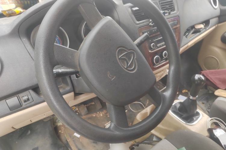 Used CHANGAN KAICHENG Ruixing M80 2020 1.6L Base Model China VI Standard Flat Roof Liftgate Design 2 Seats CNG – DAM16KRC Steering Wheel