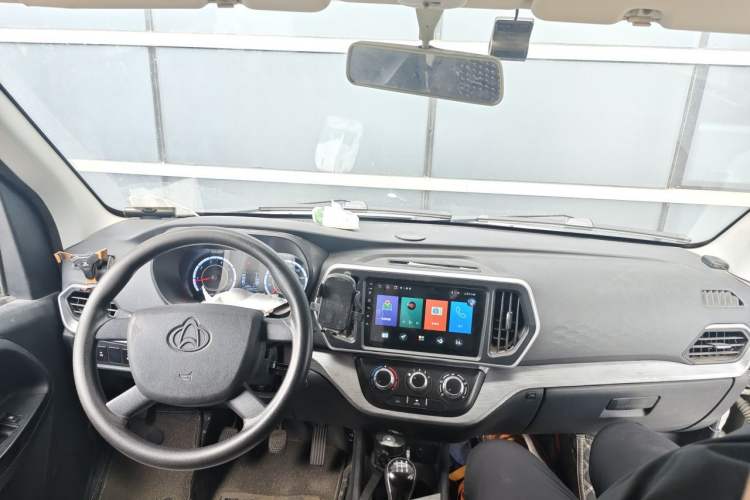 Used CHANGAN KAICHENG Ruixing M80 2021 1.6L Comfort Version 2-Seater Single-Steaming Air Conditioner China VI Standard Flat Roof Dual-Swing Doors – DAM16KR Center Console