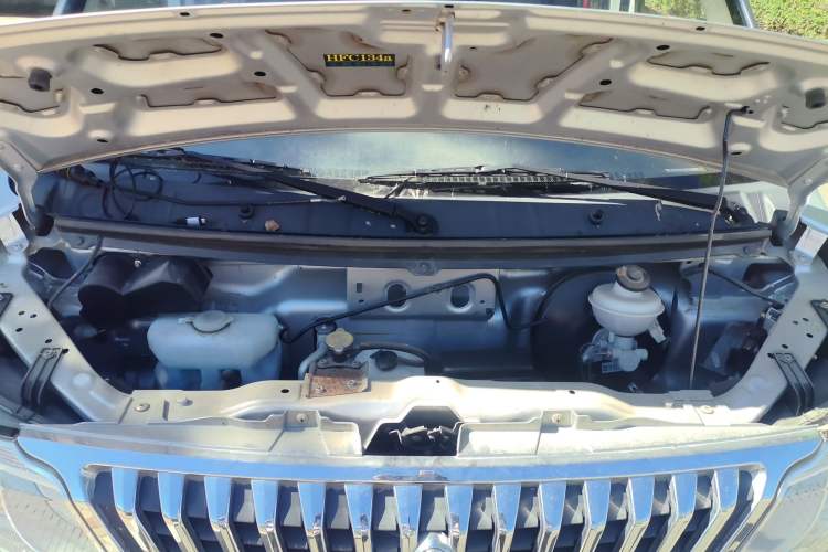 Used CHANGAN KAICHENG Ruixing M80 2021 1.6L Comfort Version 4-Seater Single-Steamed Air Conditioning China VI Standard Flat Roof with Lift-Up Rear Door – DAM16KR Engine Bay