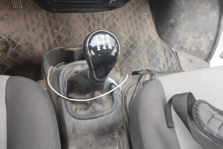Used CHANGAN KAICHENG Ruixing M80 2021 1.6L Comfort Version 2-Seater Single-Steaming Air-Conditioned China VI Standard High-Roof Double-Swing Doors – DAM16KR Gear Lever