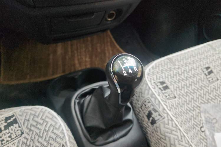 Used CHANGAN KAICHENG Ruixing M80 2021 1.6L Comfort Version 4-Seater Single-Steamed Air Conditioning China VI Standard Flat Roof with Lift-Up Rear Door – DAM16KR Gear Lever