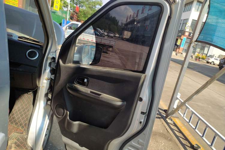 Used CHANGAN KAICHENG Ruixing M80 2021 1.6L Comfort Version 2-Seater Single-Steaming Air-Conditioned China VI Standard Flat Roof with Lift-Up Rear Door DAM16KR Interior 5