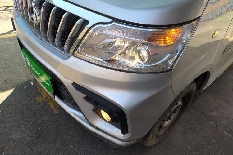 Used CHANGAN KAICHENG Ruixing M80 2021 1.6L Comfort Version 2-Seater Single-Steaming Air-Conditioned China VI Standard Flat Roof with Lift-Up Rear Door DAM16KR Left Front Headlight