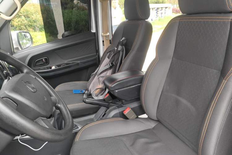 Used CHANGAN KAICHENG Ruixing M80 2021 1.6L Comfort Version 4-Seater Single-Steamed Air Conditioning China VI Standard Flat Roof with Lift-Up Rear Door – DAM16KR Left Front Seat