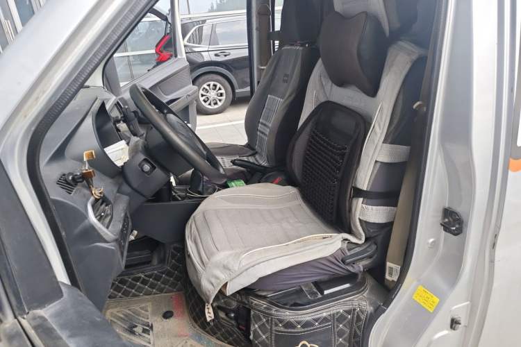Used CHANGAN KAICHENG Ruixing M80 2021 1.6L Comfort Version 2-Seater Single-Steaming Air Conditioner China VI Standard Flat Roof Dual-Swing Doors – DAM16KR Left Front Seat