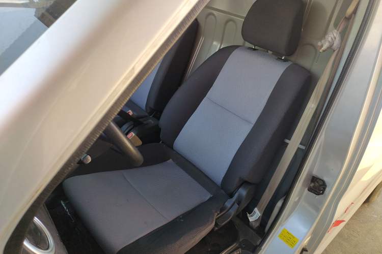 Used CHANGAN KAICHENG Ruixing M80 2021 1.6L Comfort Version 2-Seater Single-Steaming Air-Conditioned China VI Standard Flat Roof with Lift-Up Rear Door DAM16KR Left Front Seat