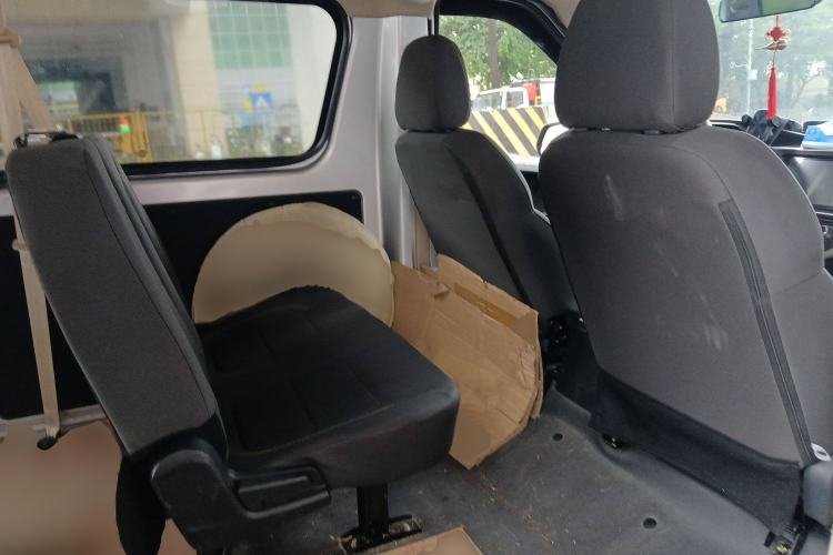 Used CHANGAN KAICHENG Ruixing M80 2021 1.6L Comfort Version 4-Seater Single-Steamed Air Conditioning China VI Standard Flat Roof with Lift-Up Rear Door – DAM16KR Left Rear Seat