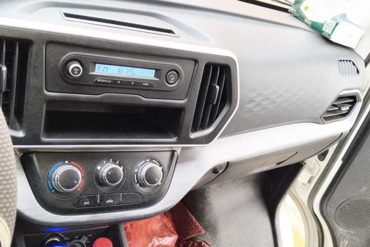 Used CHANGAN KAICHENG Ruixing M80 2021 1.6L Comfort Version 2-Seater Single-Steaming Air Conditioner China VI Standard Flat Roof Dual-Swing Doors – DAM16KR Audio And AC Panel
