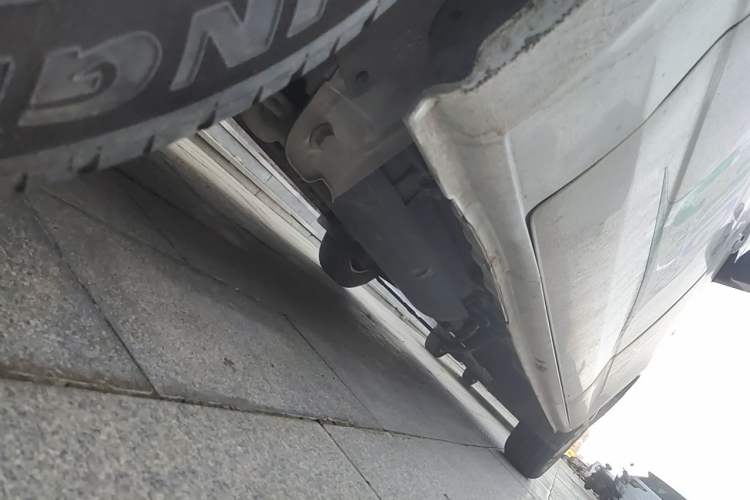 Used CHANGAN KAICHENG Ruixing M80 2021 1.6L Comfort Version 2-Seater Single-Steaming Air-Conditioned China VI Standard High-Roof Double-Swing Doors – DAM16KR Chassis Rear Right