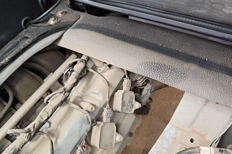Used CHANGAN KAICHENG Ruixing M80 2021 1.6L Comfort Version 2-Seater Single-Steaming Air-Conditioned China VI Standard High-Roof Double-Swing Doors – DAM16KR Engine Bay Left
