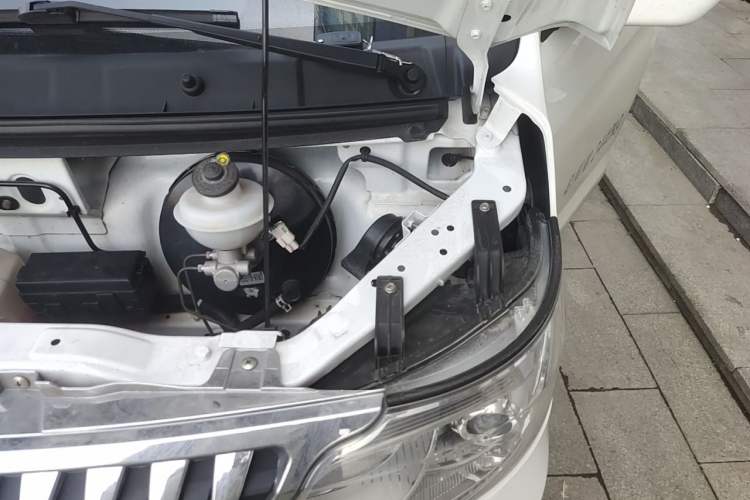 Used CHANGAN KAICHENG Ruixing M80 2021 1.6L Comfort Version 2-Seater Single-Steaming Air-Conditioned China VI Standard High-Roof Double-Swing Doors – DAM16KR Engine Bay Left
