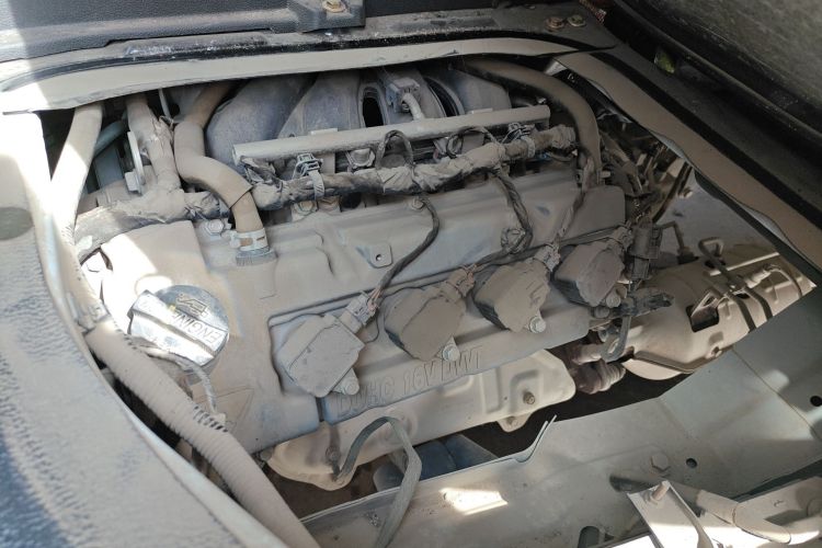 Used CHANGAN KAICHENG Ruixing M80 2021 1.6L Comfort Version 2-Seater Single-Steaming Air-Conditioned China VI Standard Flat Roof with Lift-Up Rear Door DAM16KR Engine Bay
