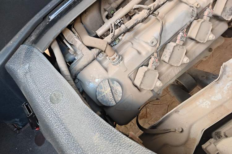 Used CHANGAN KAICHENG Ruixing M80 2021 1.6L Comfort Version 2-Seater Single-Steaming Air-Conditioned China VI Standard High-Roof Double-Swing Doors – DAM16KR Engine Bay Right