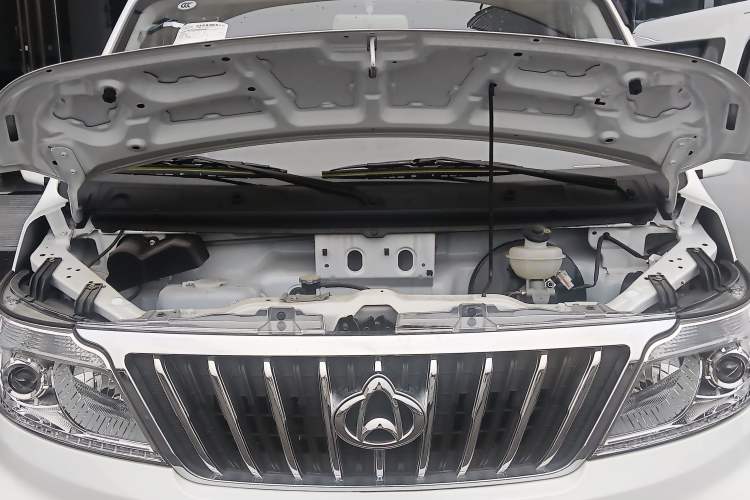 Used CHANGAN KAICHENG Ruixing M80 2021 1.6L Comfort Version 2-Seater Single-Steaming Air-Conditioned China VI Standard Flat Roof with Lift-Up Rear Door DAM16KR Engine Bay