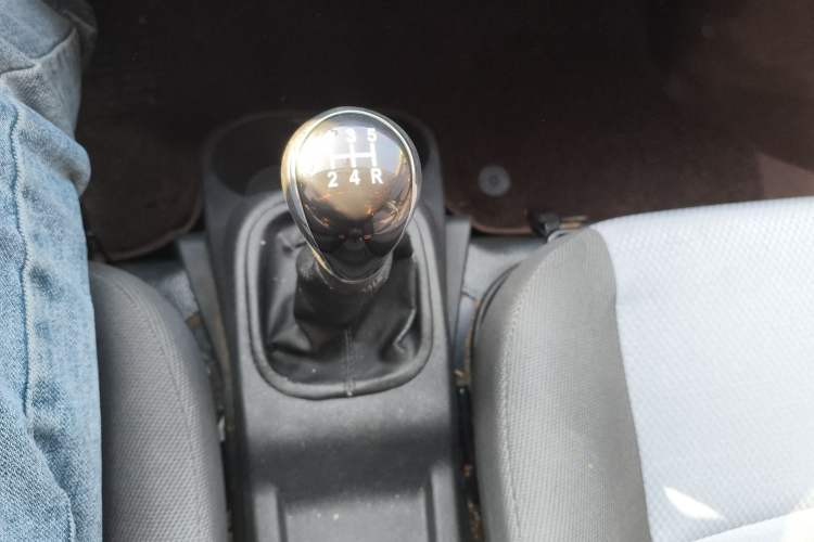Used CHANGAN KAICHENG Ruixing M80 2021 1.6L Comfort Version 2-Seater Single-Steaming Air-Conditioned China VI Standard Flat Roof with Lift-Up Rear Door DAM16KR Gear Lever