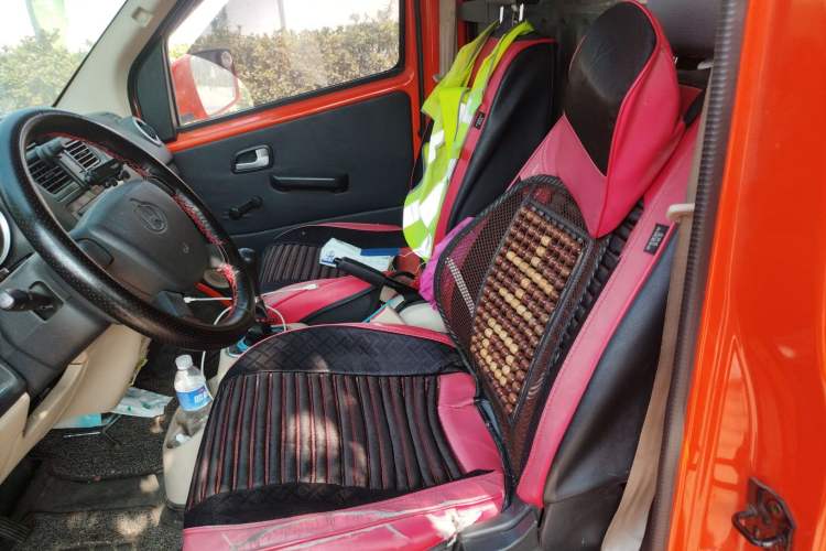 Used CHANGAN KAICHENG Ruixing M80 2021 1.6L Base Model 2-Seater Single-Steamed Air Conditioner China VI Standard Flat Roof with Lift-Up Rear Door DAM16KR Left Rear Seat