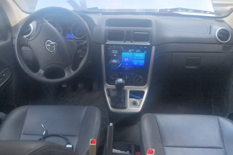 Used CHANGAN KAICHENG Ruixing M90 2021 2.0L Standard Version Flat-Top Liftgate 6-Seater LJ481Q6 Center Console