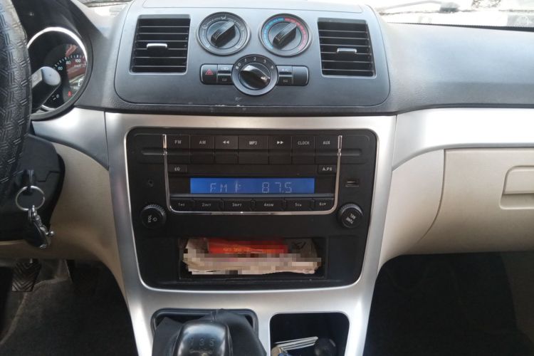 Used CHANGAN KAICHENG Ruixing M90 2016 2.0L Standard Version 4G94S Audio And AC Panel