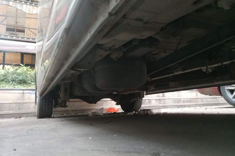 Used CHANGAN KAICHENG Ruixing M90 2016 2.0L Standard Version 4G94S Chassis Front Right