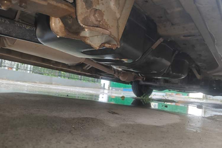 Used CHANGAN KAICHENG Ruixing M90 2016 2.0L Comfort Edition 4G94S Chassis Rear Right