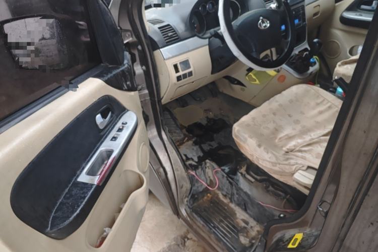 Used CHANGAN KAICHENG Ruixing M90 2016 2.0L Comfort Edition 4G94S Driver Seat