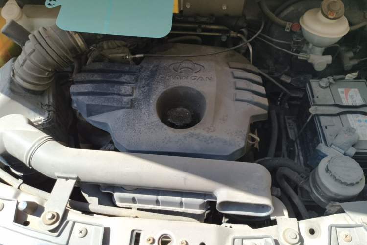 Used CHANGAN KAICHENG Ruixing M90 2016 2.0L Comfort Edition 4G94S Engine Bay
