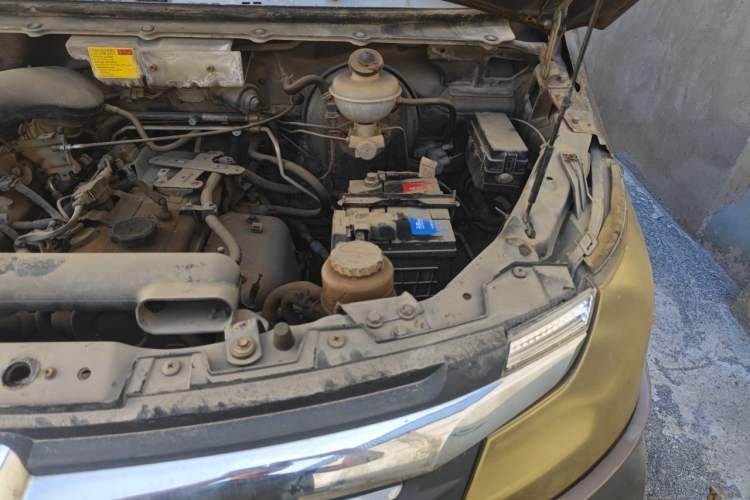 Used CHANGAN KAICHENG Ruixing M90 2016 2.0L Comfort Edition 4G94S Engine Bay Left