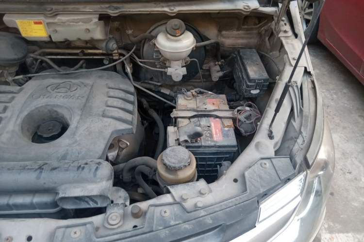 Used CHANGAN KAICHENG Ruixing M90 2016 2.0L Standard Version 4G94S Engine Bay Left
