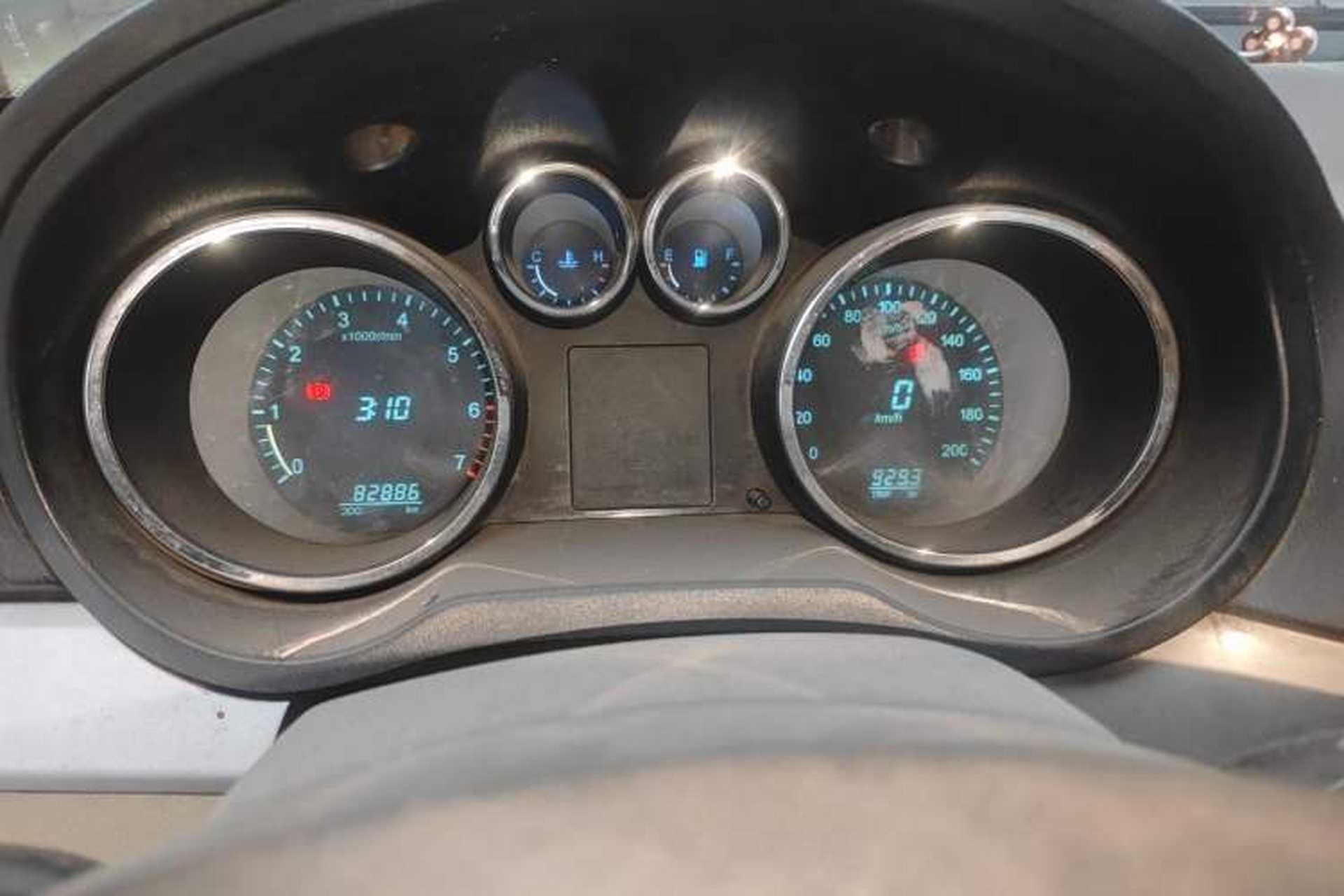 Used CHANGAN KAICHENG Ruixing M90 2016 2.0L Comfort Edition 4G94S Instrument Cluster
