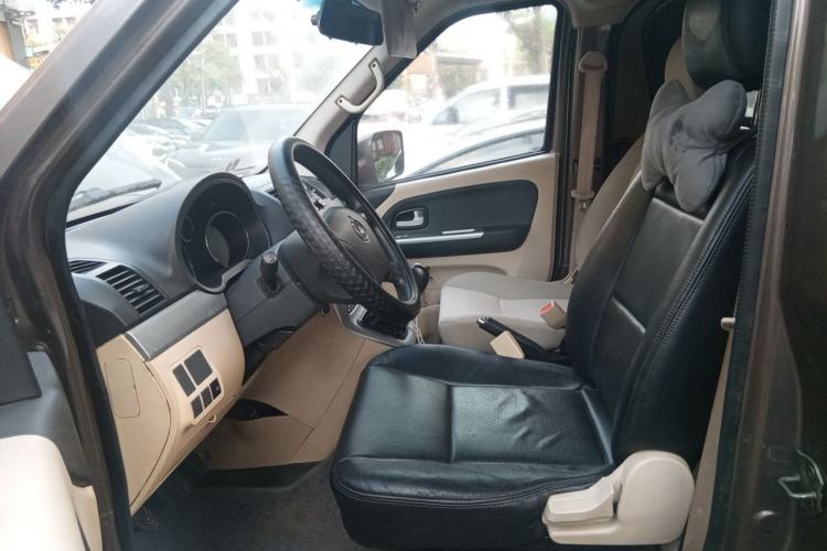 Used CHANGAN KAICHENG Ruixing M90 2016 2.0L Standard Version 4G94S Left Front Seat