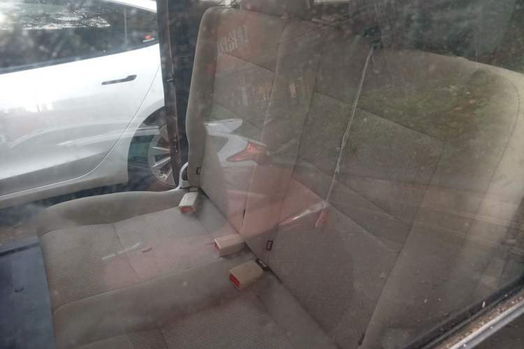 Used CHANGAN KAICHENG Ruixing M90 2016 2.0L Standard Version 4G94S Left Rear Seat