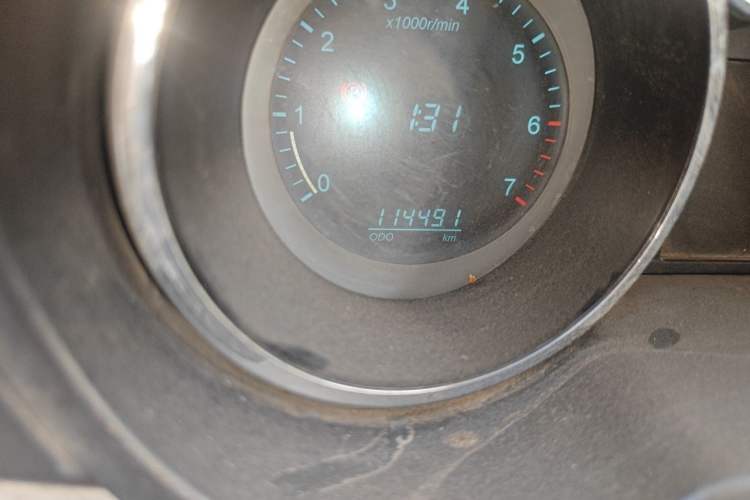 Used CHANGAN KAICHENG Ruixing M90 2016 2.0L Comfort Edition 4G94S Odometer Close Up