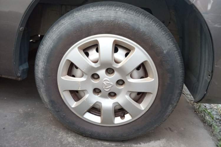 Used CHANGAN KAICHENG Ruixing M90 2016 2.0L Standard Version 4G94S Right Front Wheel Hub