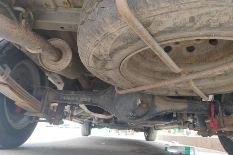 Used CHANGAN KAICHENG Ruixing M90 2016 2.0L Comfort Edition 4G94S Chassis Rear