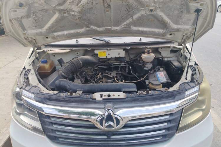 Used CHANGAN KAICHENG Ruixing M90 2016 2.0L Comfort Edition 4G94S Engine Bay