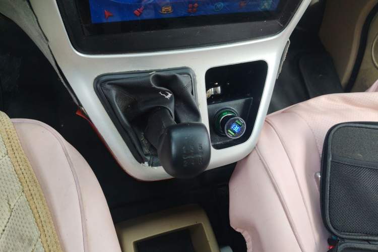 Used CHANGAN KAICHENG Ruixing M90 2016 2.0L Comfort Edition 4G94S Gear Lever